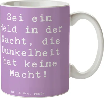 Produktbild von Mr. & Mrs. Panda Becher Spruch Angst vor Dunkelheit überwinden - Lavendeltraum - Geschenk, haferl, Kaffeebecher, Teetasse, Wohlfühlprodukte, Trost, Tasse, Lebensfreude