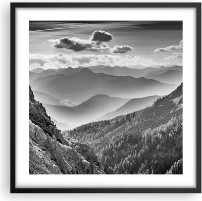 Produktbild von Gerahmtes Poster - Schwarzer Rahmen - Schwarzweiß Landschaft Berge - 50x50 cm - Wand Bild - Wanddeko - Wandbilder - Kunstposter - Wandposter - Bilderrahmen - Bilder - Kunstdruck - P2BAC50x50-4560