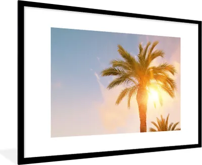 Produktbild von MuchoWow® Gerahmtes Poster Palme - Sommer - Sonne - Tropisch 90x60 cm - Poster mit Schwarzem Bilderrahmen Wandposter Rahmen Foto Bilder - Wanddekoration - Fotos