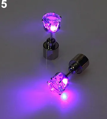 Produktbild von Mode Frauen LED Leuchten Strass Ohr Stud Ohrring Party Tanz Weihnachten Schmuck-Lila