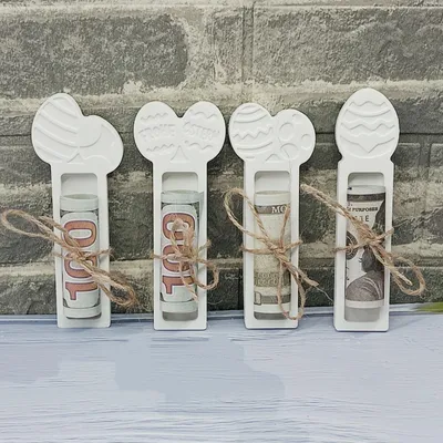 Image de Moule en silicone 4 pièces en forme de lapin de Pâques, idéal pour les cadeaux en argent, les œufs de Pâques et les boîtes de chocolats.