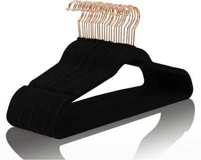 Produktbild von PolkaHome® Premium Samtkleiderbügel (30 Stück) – Schwere, rutschfeste Anzugbügel mit Goldhaken, platzsparend, Schwarz