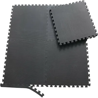 Produktbild von Sporttrend 24® 18 Schutzmatten ohne Randstücke Set Schwarz 60x60x1cm | 6,48qm | Bodenschutzmatte Unterlegmatte Puzzlematte für Fitnessgeräte Sportgeräte