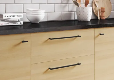Obrázok produktu pre Rukoväť UU86, čierna supermatná, 608 mm