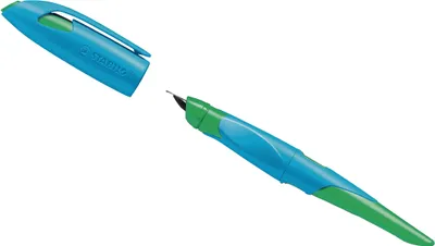 Image de Stylo d'école ergonomique pour droitiers avec plume A pour débutants - STABILO EASYbirdy en bleu ciel/vert gazon - Stylo simple - cartouche incluse