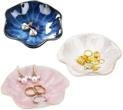 Image de Petit plat décoratif en céramique, 11 cm