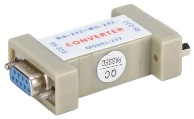 Obrázek produktu pro Izolátor sériového portu RS232 s napájecím adaptérem pro 5vodičová terminálová zařízení