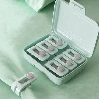 Productafbeelding van CHPN – Dekbedclips – Dekbedclips – 6 groene dekbedclips – stevig en inclusief opbergbox – perfect voor lakens, clips en andere accessoires.