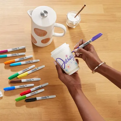 Produktbild von Sharpie Fein Permanent Marker Rundspitze Lila 12er Faltschachtel