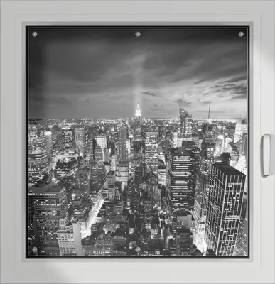 Produktbild von Wallario Lichtschutzbild, Dekorativer Sichtschutz Sonnenschutz 96 x 100 cm mit Motiv: New York bei Nacht - Panoramablick über die Stadt - schwarzweiß - Verdunklung ohne Bohren