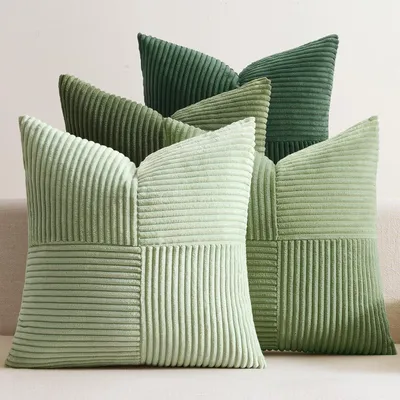 Produktbild von Kissenbezug aus Cord, 4-teiliges Patchwork-Design, 45 x 45 cm, dekorativer Kissenbezug, Zierkissen, Sofakissen, Cord-Zierkissen für Sofa, Sessel, Zuhause, Schlafzimmer, grün