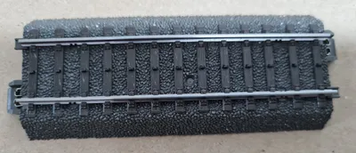 Immagine prodotto di Märklin C-Gleis (mit Bettung) 24094 Gerades Gleis 94.2 mm - 10 Stück (24094)
