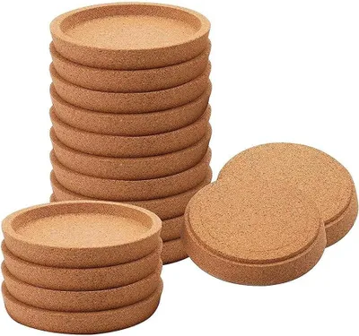 Produktbild von Kork Untersetzer 16er Set rund 10,2cm – Hitzebeständig, saugfähig, stapelbar | Für Tassen, Gläser, Tischschutz