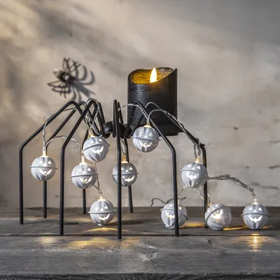 Zdjęcie produktu dla Łańcuch dekoracyjny Dynie Led HALLOWEEN na baterie