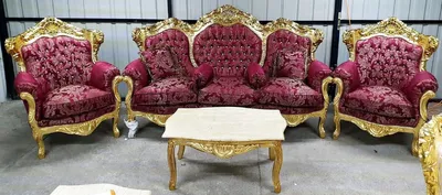 Produktbild von Casa Padrino Barock Wohnzimmer Set Bordeauxrot / Gold - 1 Barock Sofa & 2 Barock Sessel - Wohnzimmer Möbel im Barockstil - Barock Möbel - Barock Wohnzimmer Einrichtung