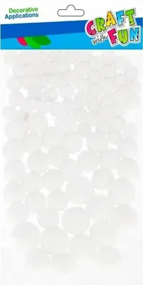 Imagen del producto de Pompones blancos, 90 unidades - Manualidades divertidas