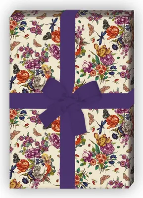 Produktbild von Üppiges Geschenkpapier mit Porzellan Blumen auf beige - G7731, 32 x 48cm