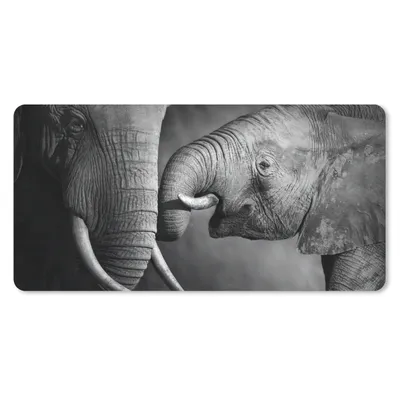 Produktbild von MuchoWow® Mauspad Mousepad Wildtiere - Elefant - Schwarz - Weiß - Porträt 60x30 cm - Mousepads - Maus Mat - Pad - Mausunterlage - Nachhaltig