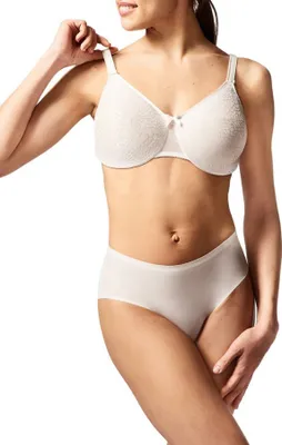 Produktbild von Chantelle Magnifique Minimizer-BH Bügel BH mit gemoldeten Cups, Elegantes Jaquard-Gewebe, Über die gesamte Länge verstellbare Träger