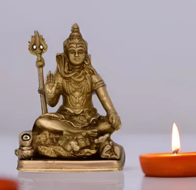 Messing Shiva Mahadev Idol mit Trishul – 7x6x10 cm