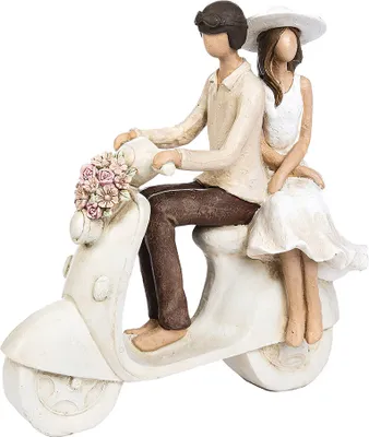 Produktbild von Gilde Poly Figur "Rollerfahrt" VE 2 37907
