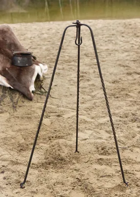 Immagine prodotto di gamba del treppiede forgiata a mano, lunghezza circa 115 cm