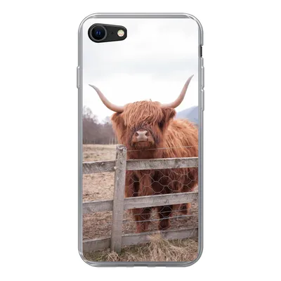 Produktbild von MuchoWow® Handyhülle Schutzhülle Hülle für iPhone 7 Scottish Highlander - Gras - Zaun Silikon Softcase Handy Hülle - Kartenhalter