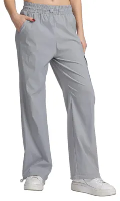 Obrázok produktu pre vittorio y: Dámske voľné nohavice typu cargo.
Breite Hose: Dámske široké nohavice.
Dámske nohavice s vysokým pásom, voľného strihu