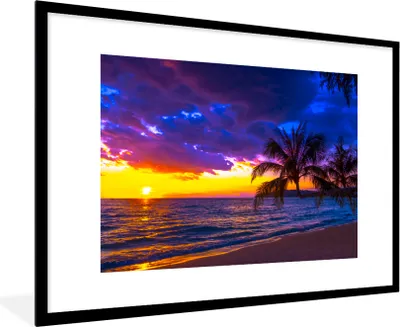 Produktbild von MuchoWow® Gerahmtes Poster Palme - Lila - Sonnenuntergang - Strand - Meer 90x60 cm - Poster mit Schwarzem Bilderrahmen Wandposter Rahmen Foto Bilder - Wanddekoration - Fotos