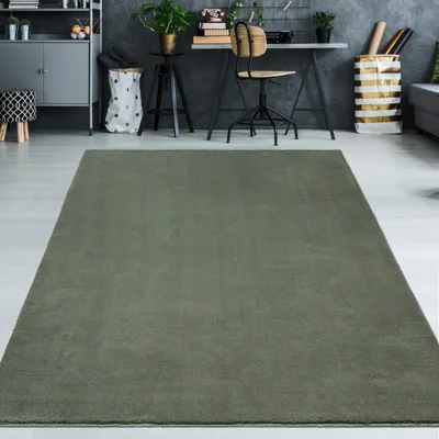 Obrázok produktu pre Koberec s vysokým vlasom v tmavozelenej farbe Veľkosť – 240 x 240 cm