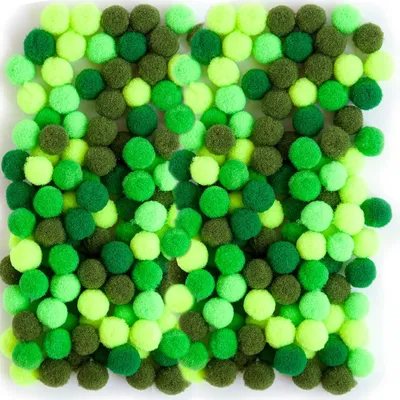 Produktbild von Polyester Pompons Mix Grün 120 Stk.
