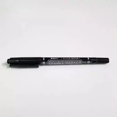 Produktbild von Doppelseitiger schwarzer Marker Double (12 St.) M&G