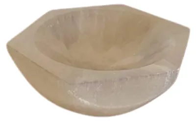 Imagen del producto de Cuenco hexagonal de selenita - 6cm