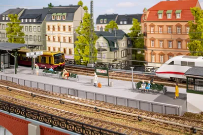 Produktbild von Auhagen 43688 Bahnsteig ohne Überdachung