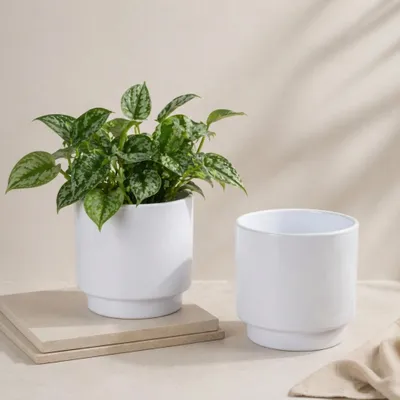 Produktbild von Übertöpfe in Ø 10,5 cm, Weiße Blumentöpfe im 2er Set