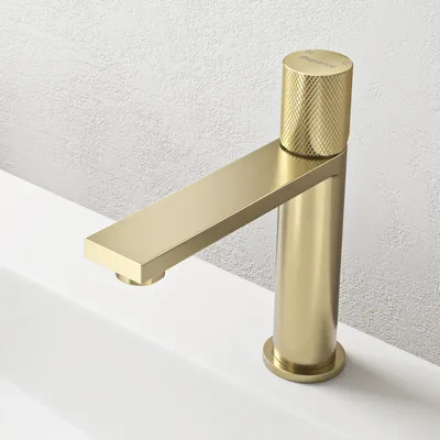 Produktbild von doporro Wasserhahn Bad, Waschtischarmatur mit Auslaufhöhe 107 mm, Edelstahlgehäuse, Mischbatterie für Waschbecken Armaturen Gebürstet gold Fino-01