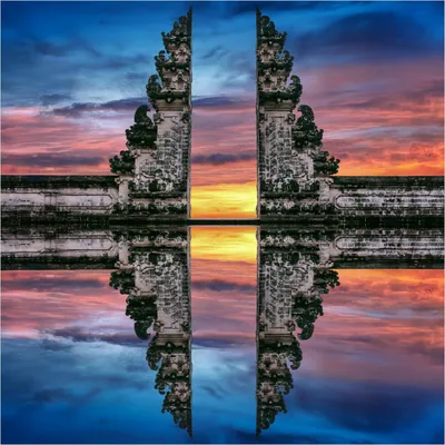 Produktbild von Wallario Magnet für Kühlschrank / Geschirrspüler, magnetisch haftende Folie - 60 x 60 cm, Motiv: Tempeltor im Sonnenuntergang