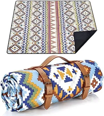 Produktbild von PolkaHome® Picknickdecke 200 x 200 cm, wasserdicht
