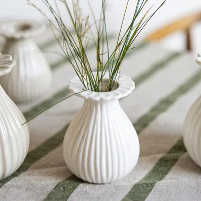Produktbild von Vase Vallby - weiß: small