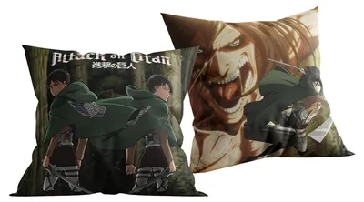 Obrázok produktu pre Tento oficiálne licencovaný dekoratívny vankúš zo série Attack on Titan je ideálnym doplnkom pre každého fanúšika. Má rozmery 40 x 40 cm. - Halantex - (Domáce potreby a darčeky / Manga a anime)