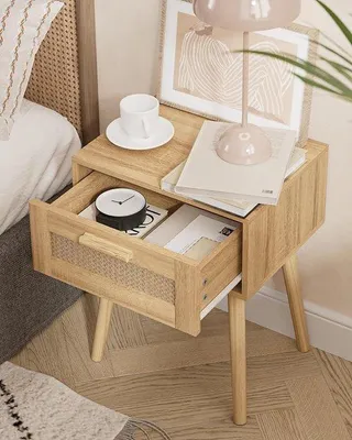 Immagine prodotto di Comodino in legno per camera da letto