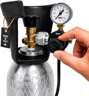 Produktbild von CO2 Druckminderer Mehrweg EU 5,5 bar – Schlauchadapter 8 mm