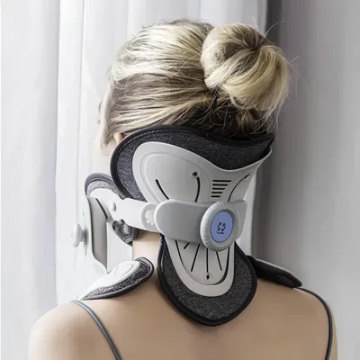 Produktbild von Orthopädischer Nackenstrecker mit mehrzonaler Unterstützung und atmungsaktivem Material