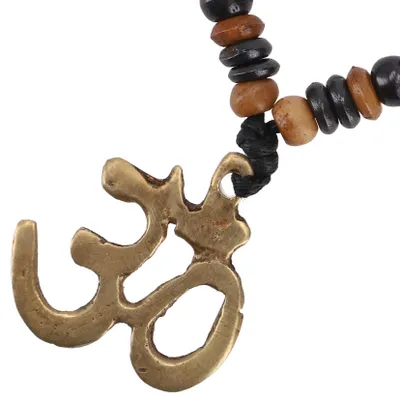 Produktbild von Tibetkette, Nepalschmuck, Om Amulett, Buddhistischer Schmuck, Yogaschmuck - Om/Holzperlen, Mehrfarbig, Messing, 3*3,4 cm, Ketten & Modeschmuck für den Hals