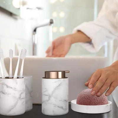 Produktbild von Famanu Badezimmeraccessoires Set - Hochwertige Materialien, stilvolles Design