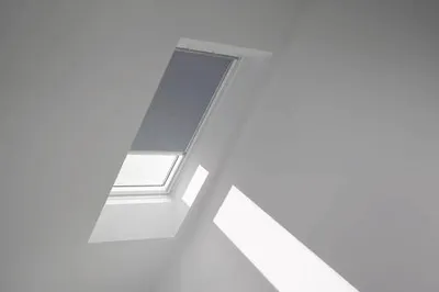 Obrázok produktu pre Zatemňovacia roleta na strešné okno VELUX elektrická DML FK08 4581K sivá