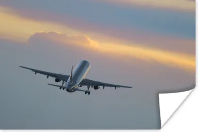 Produktbild von MuchoWow® Poster Flugzeug fliegt dem Sonnenuntergang entgegen 120x80 cm - Bilder