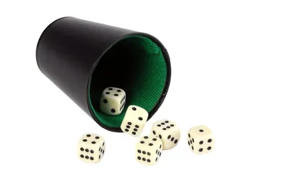 Produktbild von Würfelbecher schwarz 9 cm