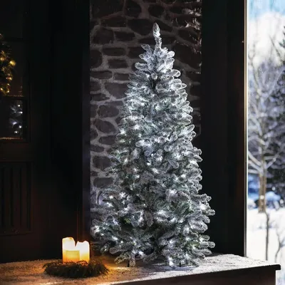 Produktbild von Tannenbaum "Schnee" 180 cm hoch, mit Lichterkette, 270 LED, künstlicher Outdoor Weihnachtsbaum
