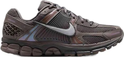 Productafbeelding van Nike sneakers, model HF5493-201, in een multicolor design, maat 44